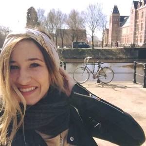 Meet your Posher, Carly